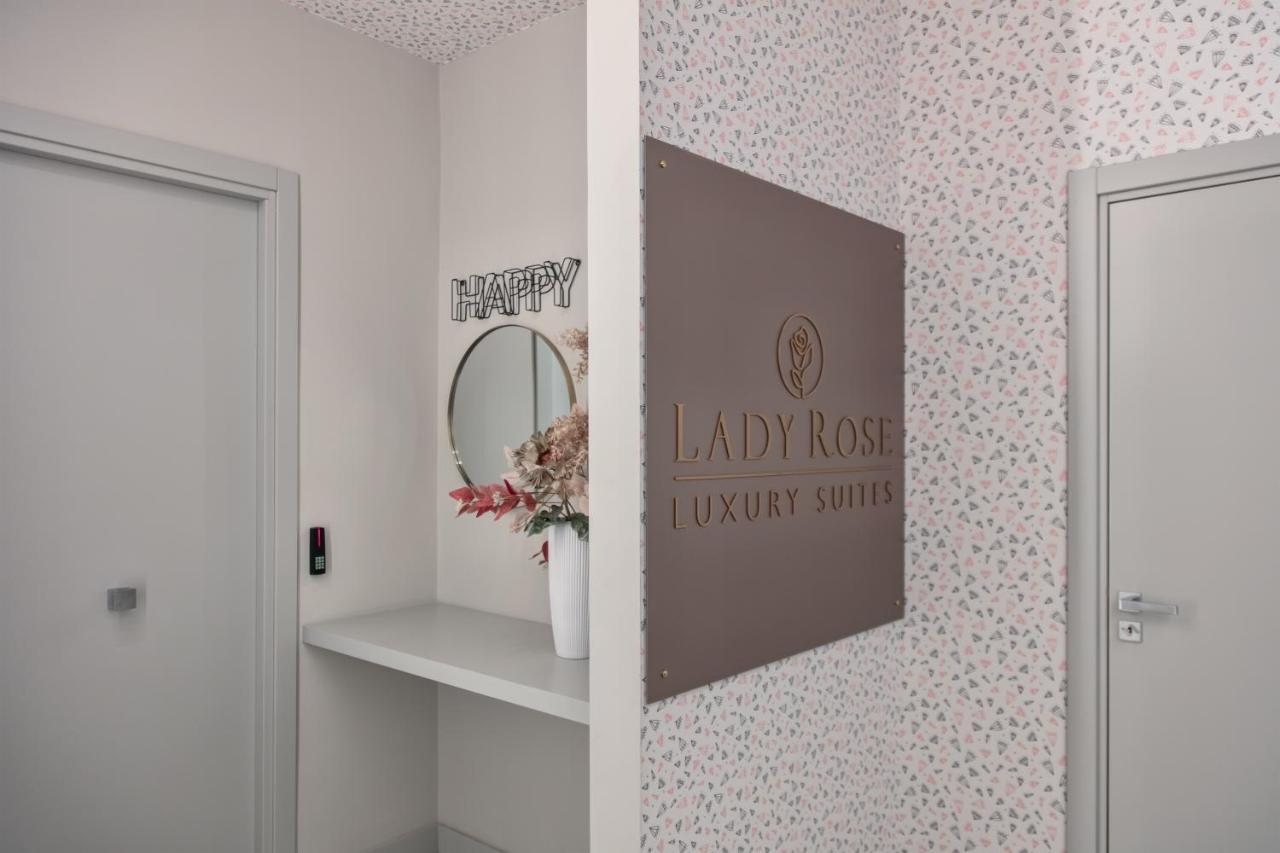 فندق Lady Rose نابولي المظهر الخارجي الصورة